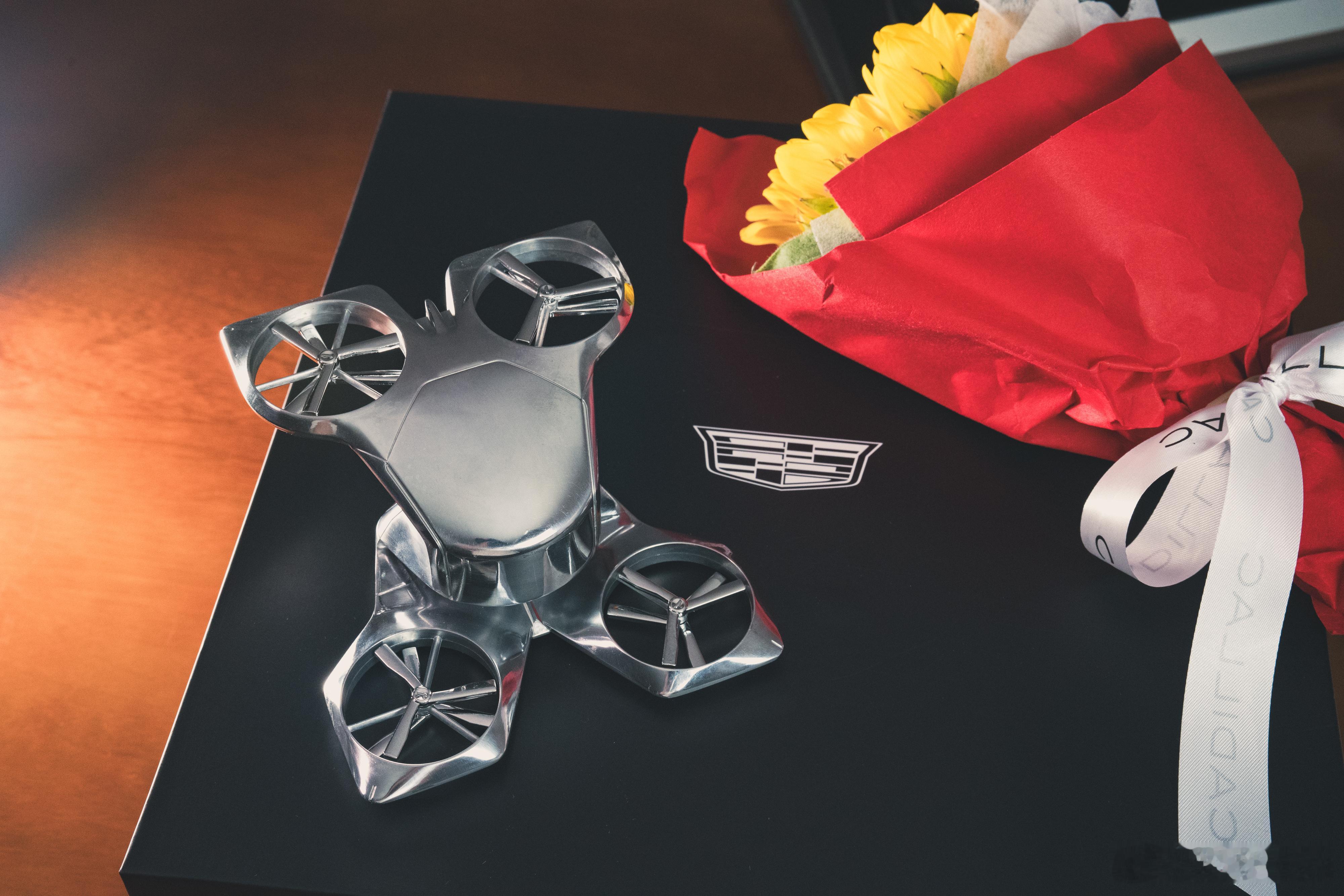 凯迪拉克XT5正在努力推动插混版本的推出，新的版本除了会搭载真龙插混之外，电子电