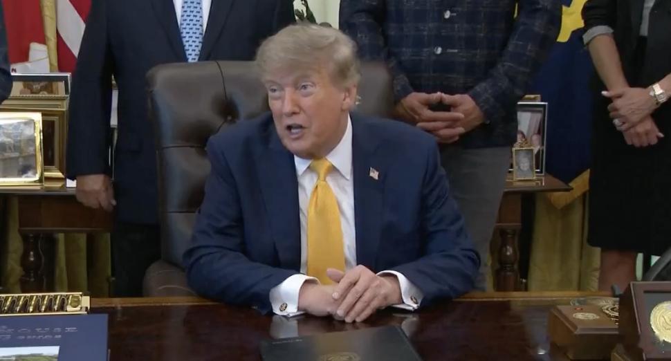‼️特朗普：“谁赢得人工智能，谁就赢了。”“这比互联网更重要。这是一场革命。”特