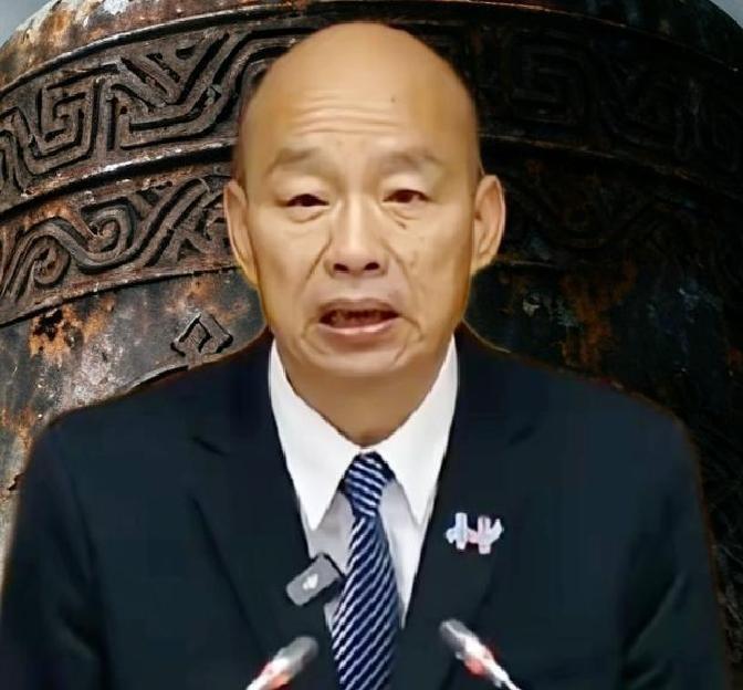 韩国瑜最近去了趟日本，回来居然连民进党的人都公开夸他。绿营的庄瑞雄说他“让人刮目