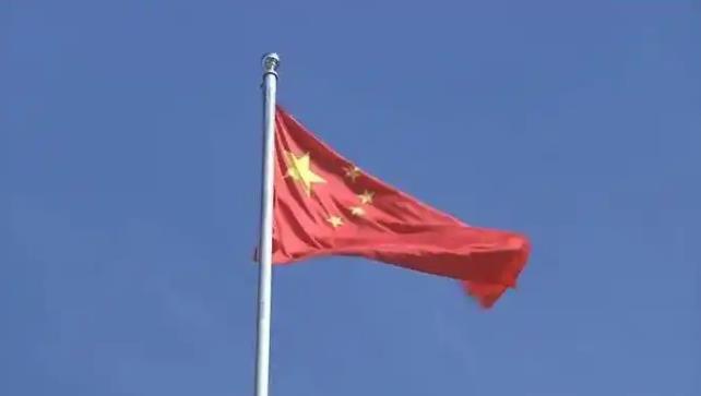 中国现在对美国步步紧逼，不是随便玩玩，而是咱们看透了苏联垮台的教训，决心不让美国