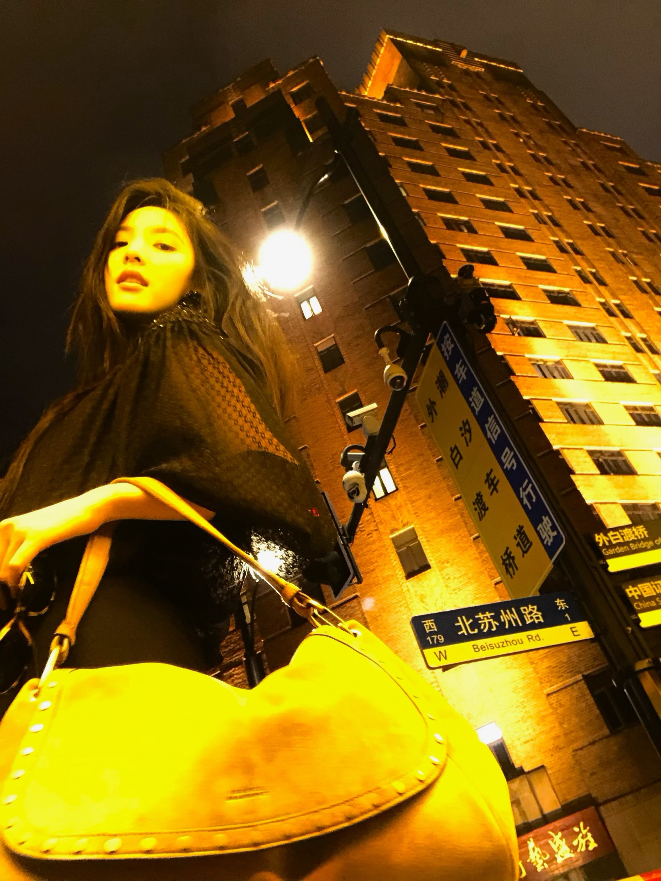 🌧️🖤*章若楠​​​