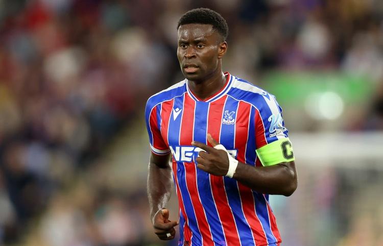 格伊值不值利物浦引进由市场决定，那么多队追逐，价高者得，免签周薪肯定要比正常高。