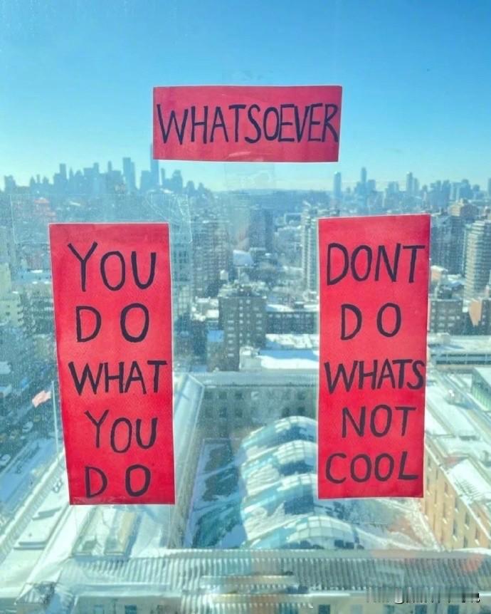 文化输出初见成效了，老外也诞生了对联小王子，用英文写出来的对联虽然有点初级，但多