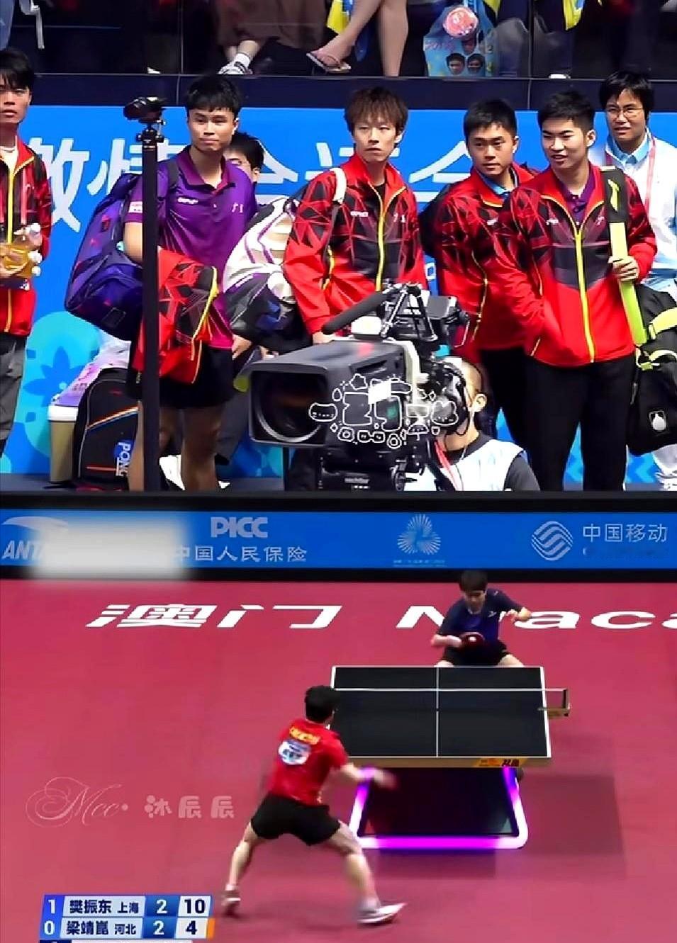 梁靖崑这人真有点意思，全运会单打第一轮就出局，结果转头碰上世界第一的樊振东，反倒