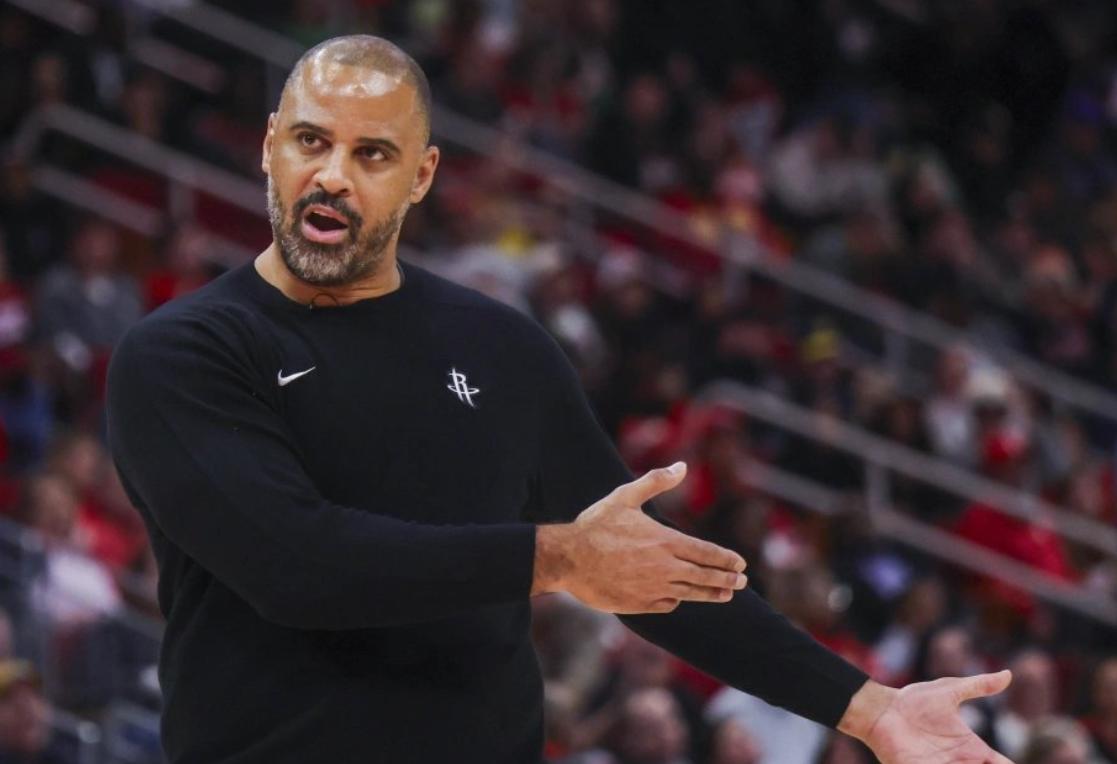 乌度卡赛后采访又开始甩锅了！说什么“球不再运转，开始过多地单打独斗”，还说什么