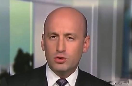 斯蒂芬·米勒：“丹麦是一个国土狭小、经济薄弱、军力微弱的国度。他们无力保卫格陵兰