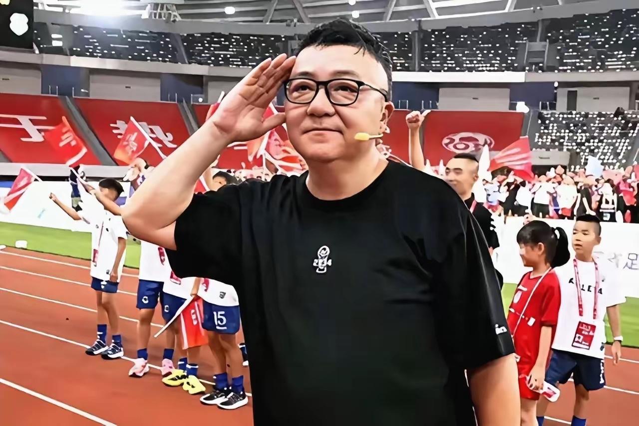 坚定拒绝！徐亮：下一届2034杯坚决不会再带中国足球小将了，这理由虽然给足了董路
