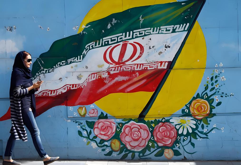 变身成为超大号胡塞武装，伊朗这招可能用对了。只有伤及美国经济和股市，伊朗才有可能