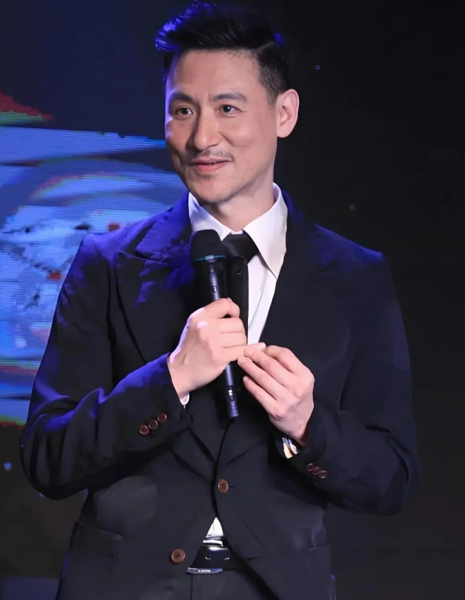 难怪张学友都不参加综艺歌唱比赛，估计上了《歌手》也只能排第8。按说参加这种节目