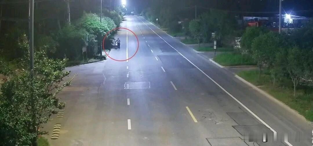 最近警方通报了一件特别搞笑、又特别离谱的盗窃案，看完只想说：智商不够，真的别犯法
