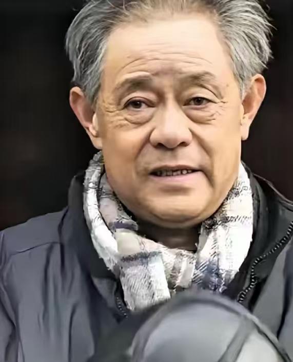 终于看到希望了。老徐头也是个狠人，据说08年退休后就有员工举报，但十几年过去了，