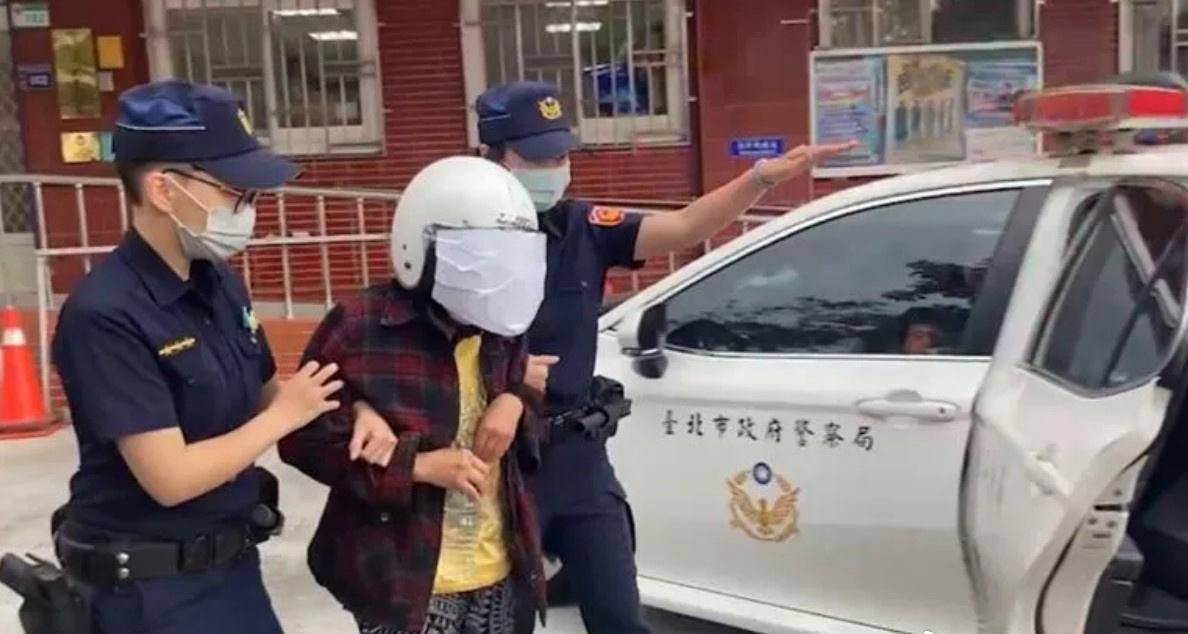 台湾省一起令人心碎的案件近日引发热议：一位80岁老母亲，在独自照顾重度残疾儿子5