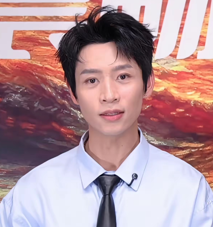 我终于理解了为什么魏晨能演活“聂曦”原因很简单，就两个字！用心！接受