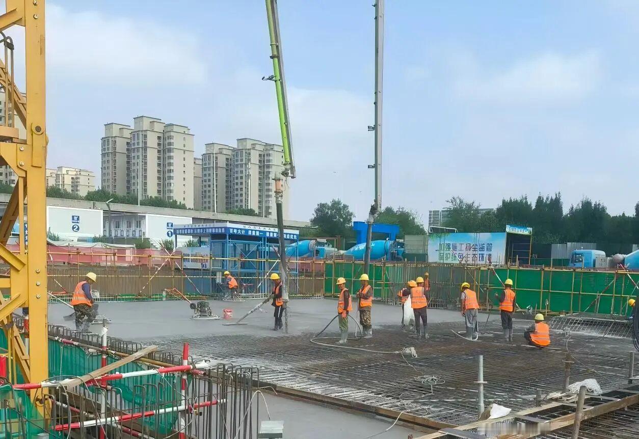 【城市快讯】石家庄市第二医院新院区建设项目医疗综合楼顺利冲出“正负零”该项