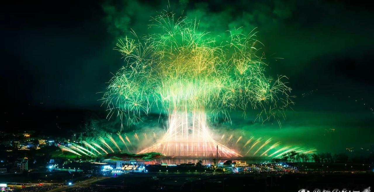 长沙浏阳夜空缀满温柔星光【长沙浏阳把浪漫写进夜空】同城热点创作计划11月15日的