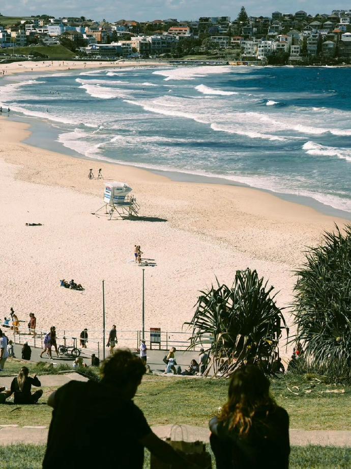 终有一天我们会去看海。