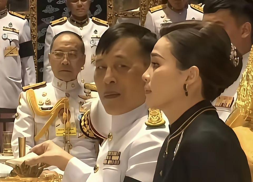泰王玛哈的爱，还能回来吗？或许有吧！毕竟他是“性情中人”，对每一任王妃、小主
