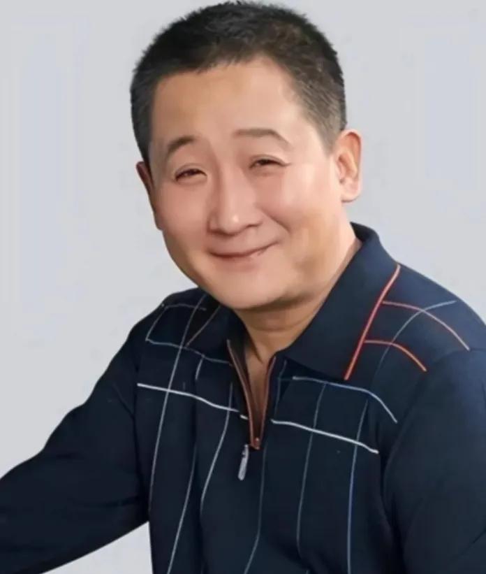 演员梁天和妻子孙凤英，辛苦培养儿子20年，2010年儿子以600多分考上北大英语