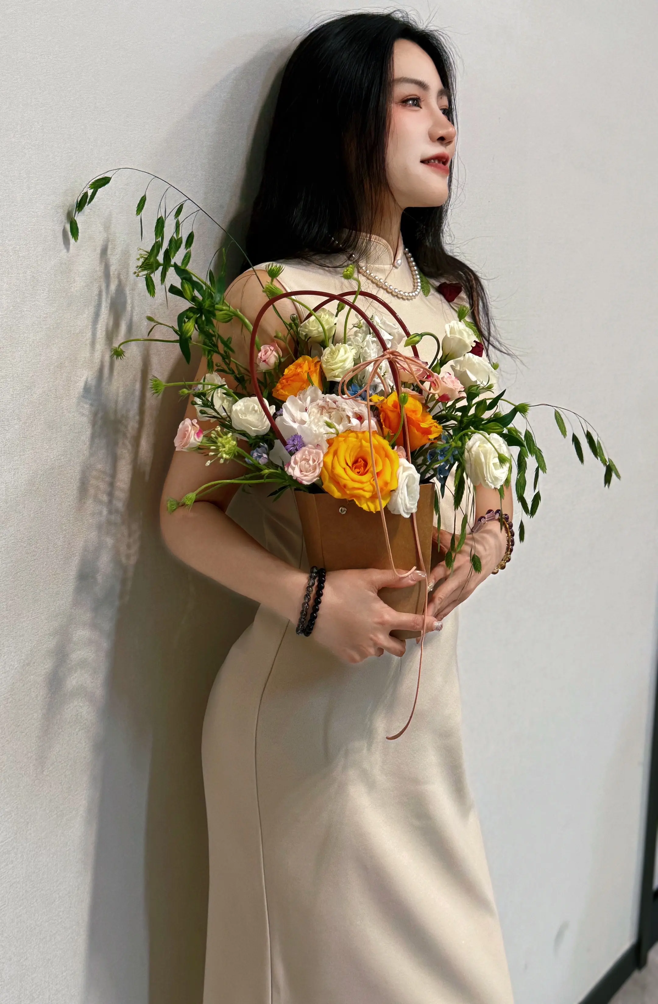 爱人如养花。