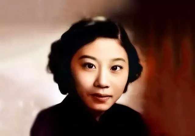 1931年，上海名媛蒋冬华去姐姐家借住，没想到刚进门，却碰上了姐夫邵式军，几番交