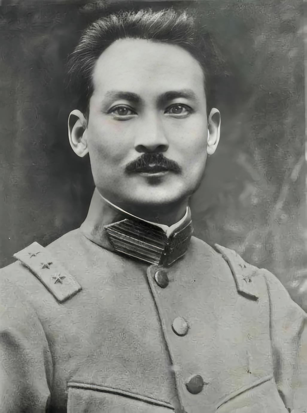 许崇智（1886年~1965年1月），字汝为，祖籍广东澄海县，出身名门贵族。国民