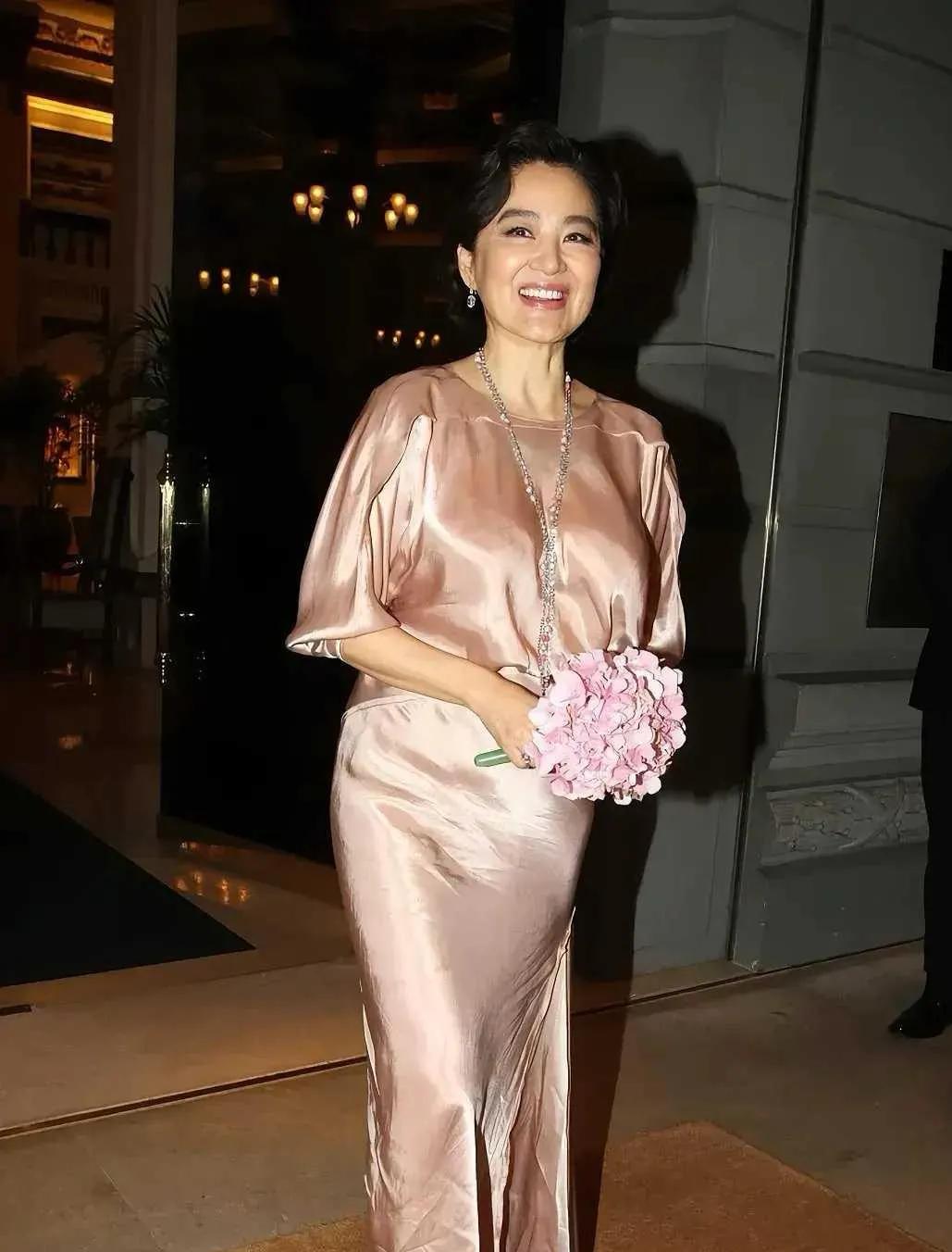 岁月是把杀猪刀，人终有老的时候，林青霞也不例外。