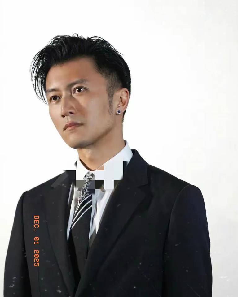 谢霆锋太让人意外了！这次香港火灾其他明星有的捐100万，有的捐50万，还有的捐