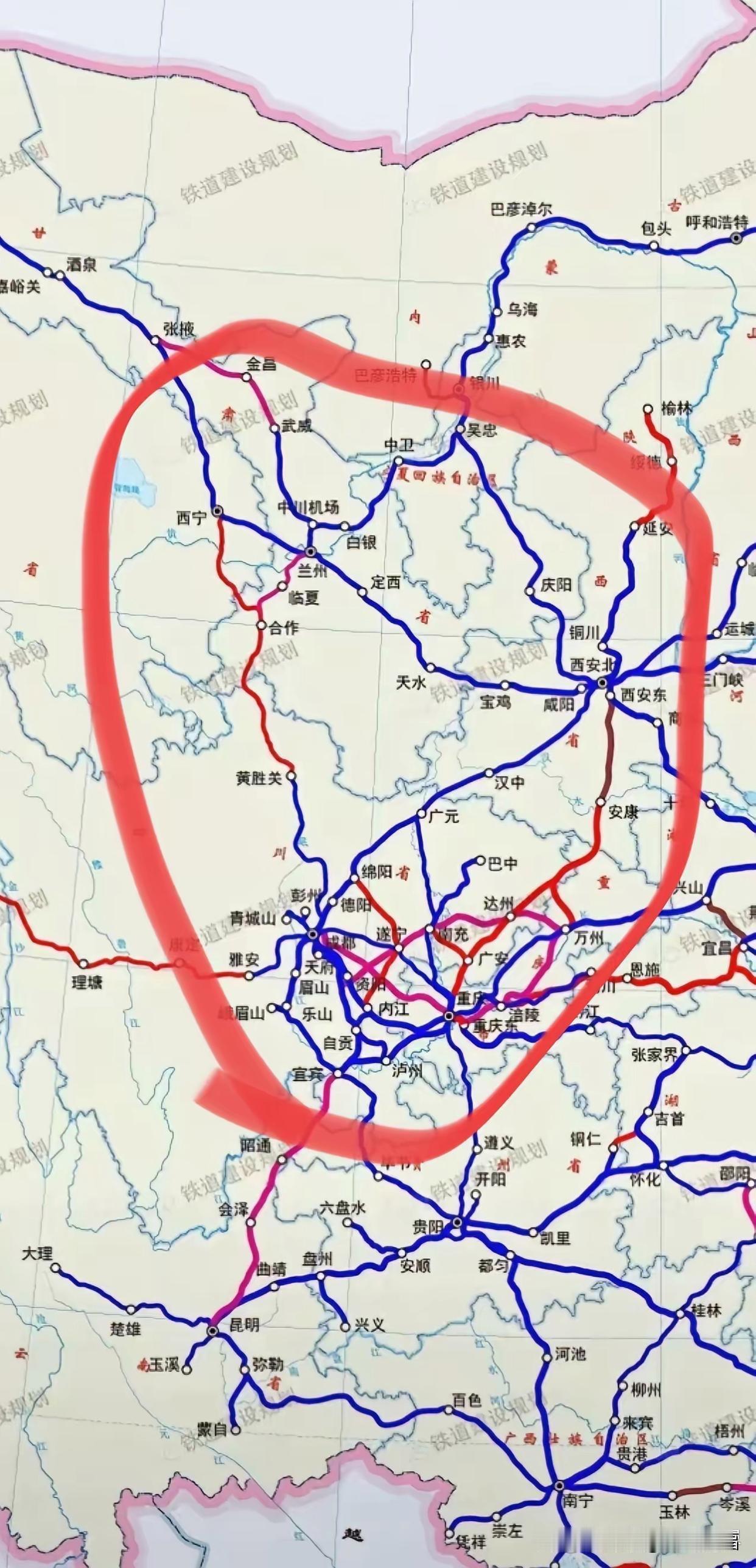 西宁到成都铁路一旦全线通车，西北人口的流向会变天！这条线路正线全长836.5公