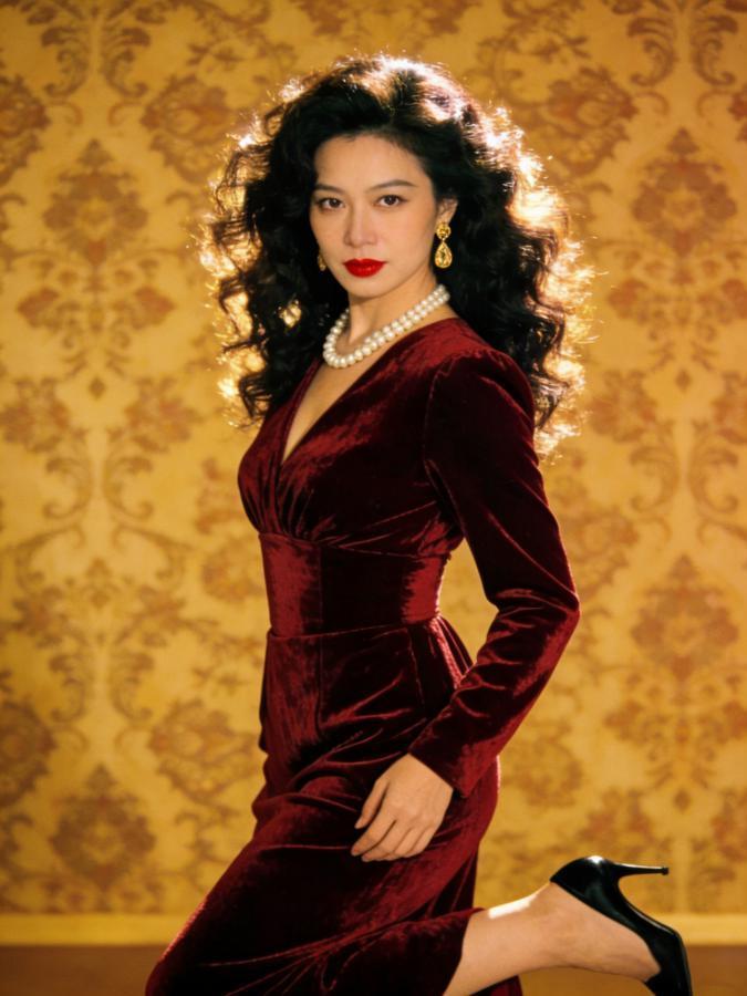 逐梦少年红尘路（五十四）黑色郁金香小青知道阿文是一个无功不受禄的人，更不会