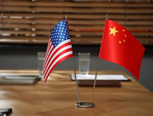 美国挑起了俄乌战争，消耗了俄罗斯，现在老美又挑起了以色列和伊朗的战争，在不断耗尽
