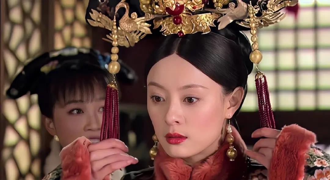 甄嬛穿的不是普通衣服，是纯元皇后的旧衣，这才是皇帝暴怒的核心《甄嬛传》中莞