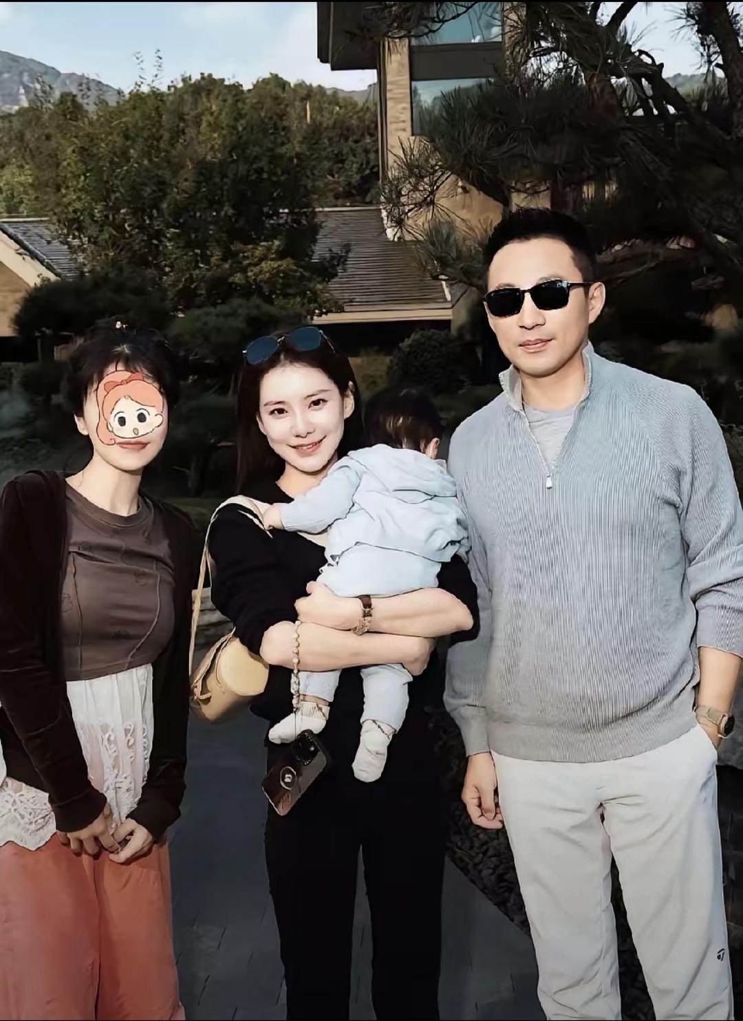 汪小菲是位自带话题易冲热搜的男人！汪家不管大事小事，只要有个风吹草动立马冲上热搜