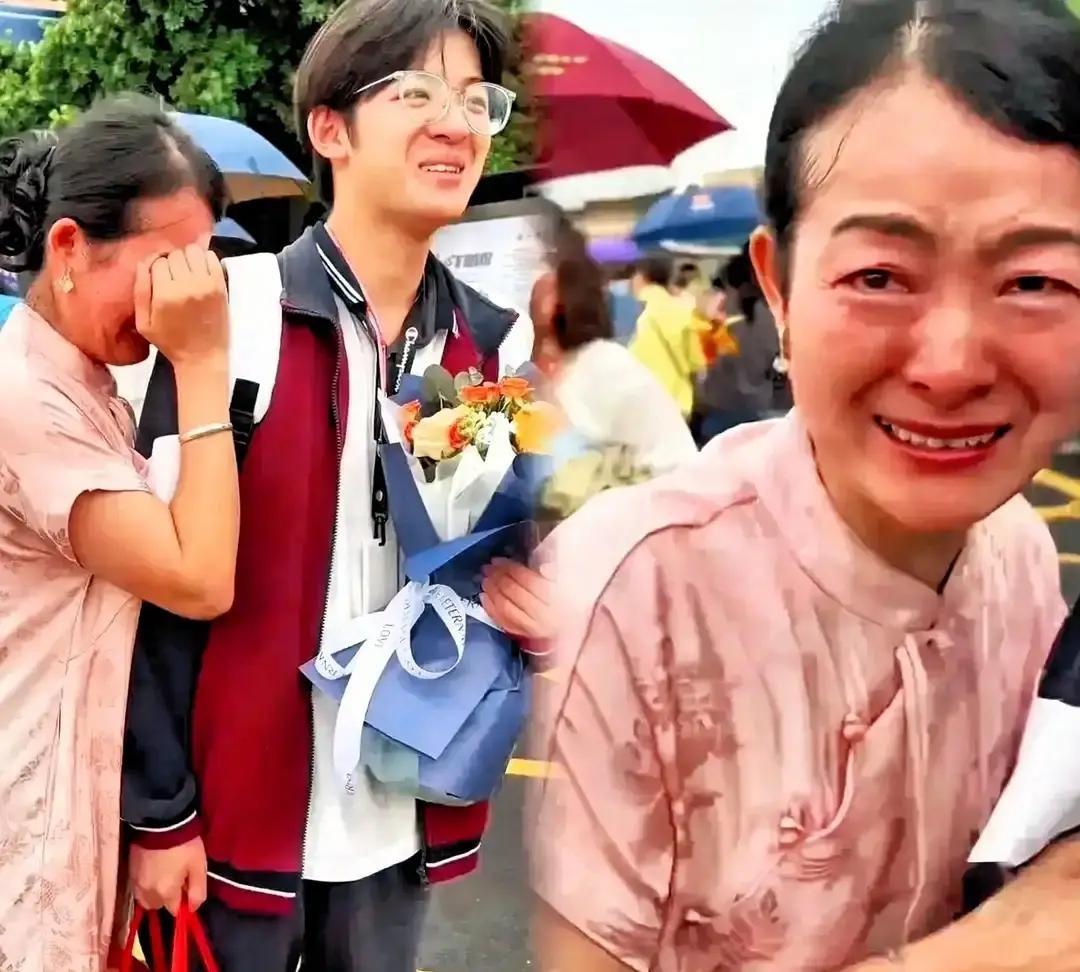 三岁失去生母后，我的日子全靠小姨撑着，后来我才知道，真正把我从泥里拉出来的人是她