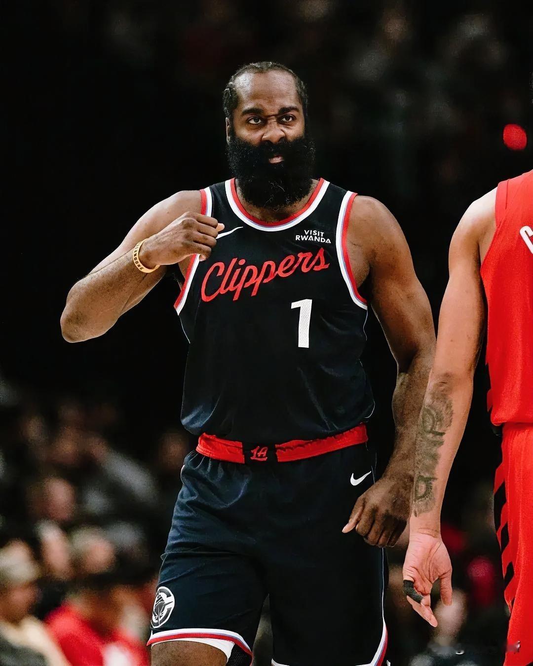 开始北伐，哈登爆砍34分带领快船豪取三连胜!快船要开始北伐了，今天面对和谁都