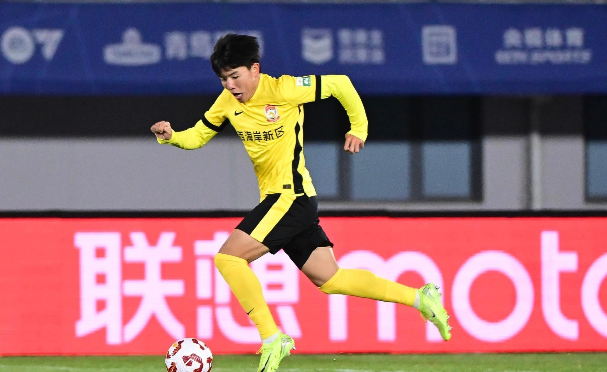 徐彬计划留洋，目的地有英国，之前算过GBE，所有中国球员难度都非常大，苏超或许是