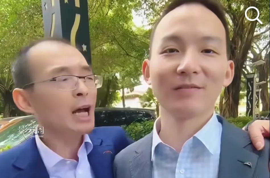 浩男端午节回深圳了，听说谢爸半夜开车去接机，还听说谢爸给儿子一套最好的房子，最近