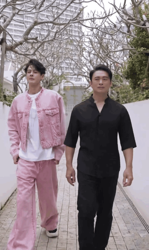 人老了果然干什么都显得心酸看到樊少皇我才知道男人的苦都是自己作的[捂脸哭]