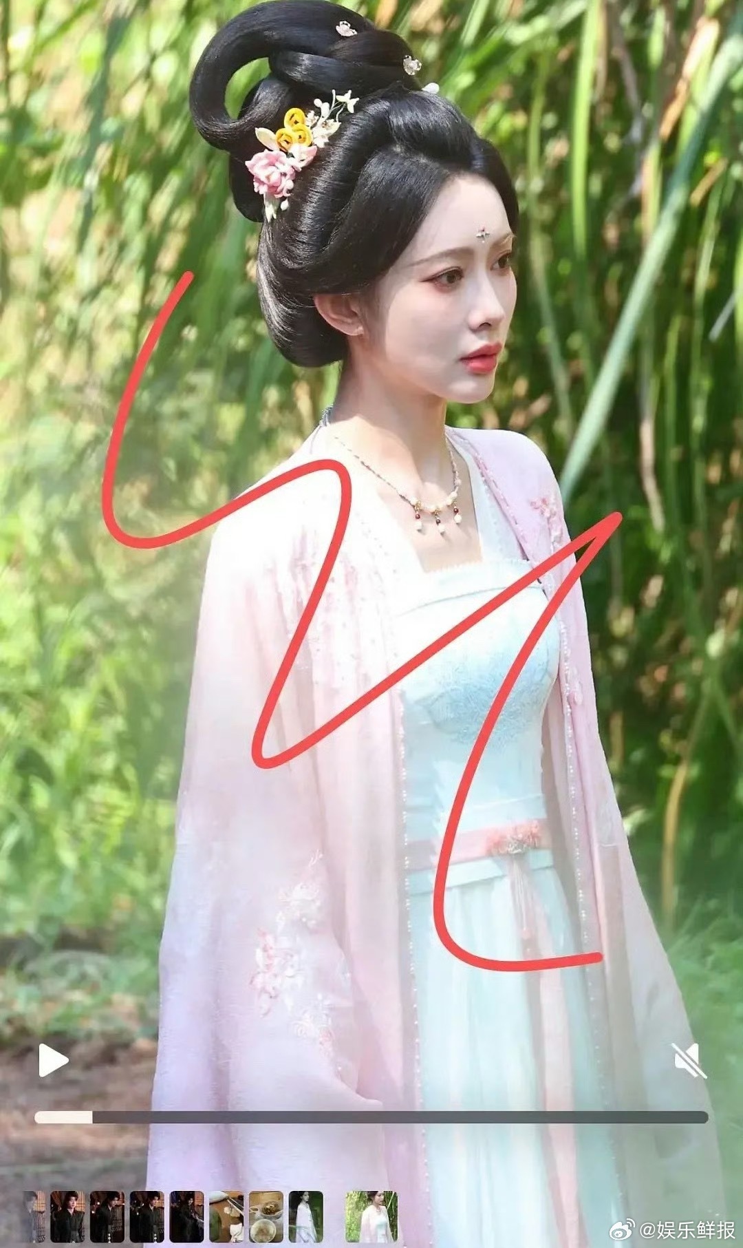 孟子义姐姐还不够努力姐姐够努力了，孟子义《百花杀》刚杀青没多久《尚公主》就开机