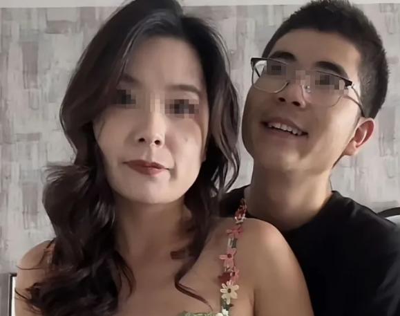 “太狠了！”上海一个36岁的房产女销售，结了一次婚，离了，带着个女儿。她通过