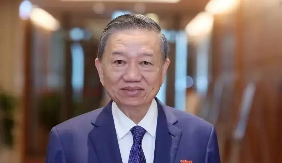 越南铁路新消息！ 12月30日，越南建设部部长陈宏明重磅官宣：南北高铁必须在