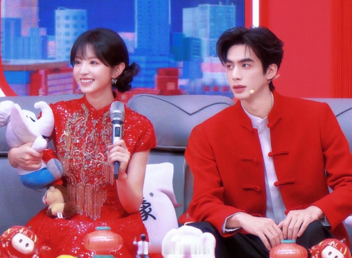 宋威龙田曦薇同框宋威龙田曦薇下一站春晚同框来部现偶看看实力