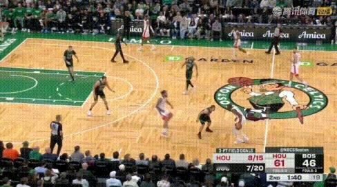 投笑了！杜兰特11中8砍26+4，3节打卡不刷分。今天手感太好了，开局4中4半