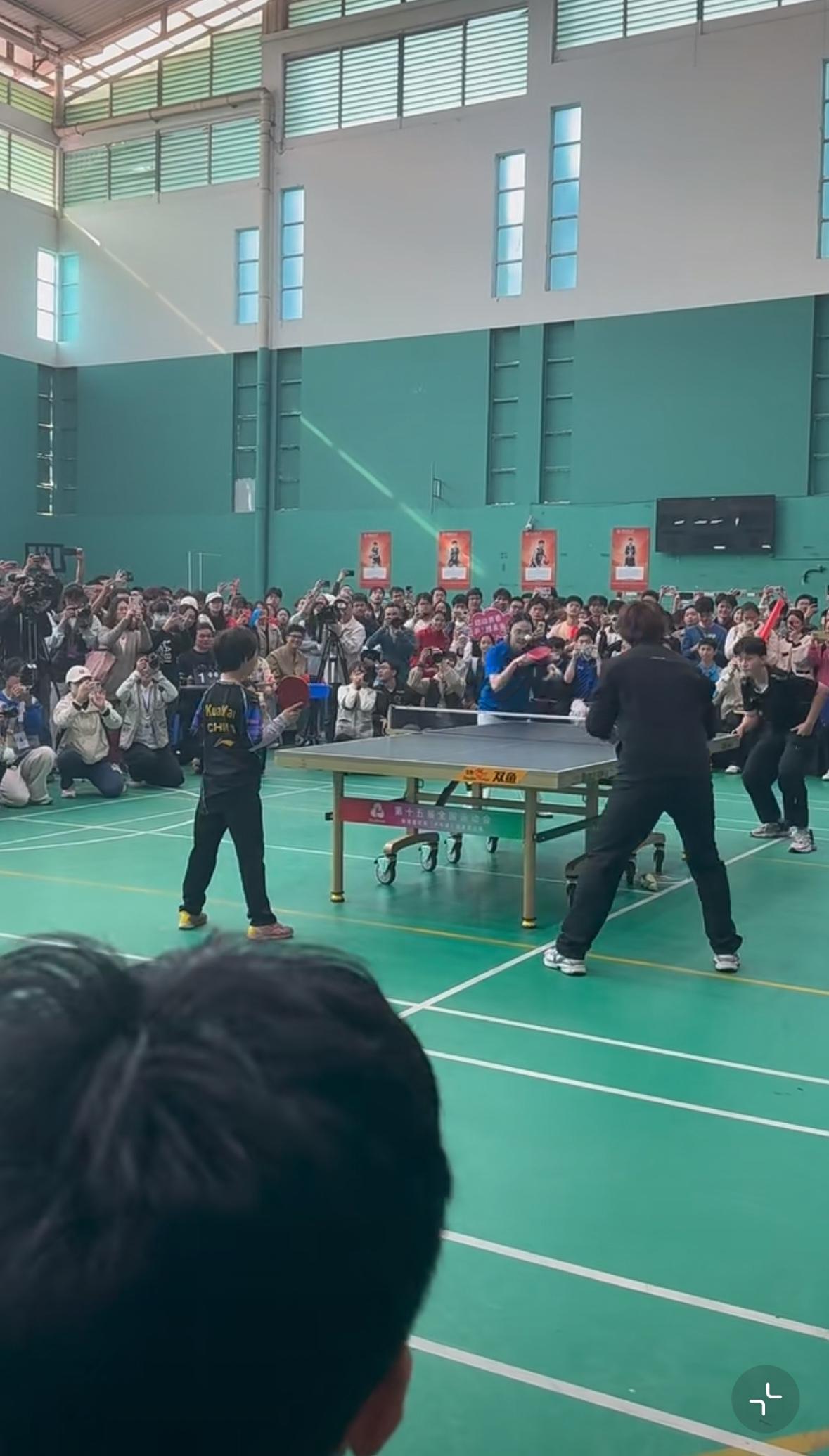 12月22日蒯曼与妹妹蒯捷首次搭档女双——亲姐妹上阵势不可挡今天蒯曼到华南农业