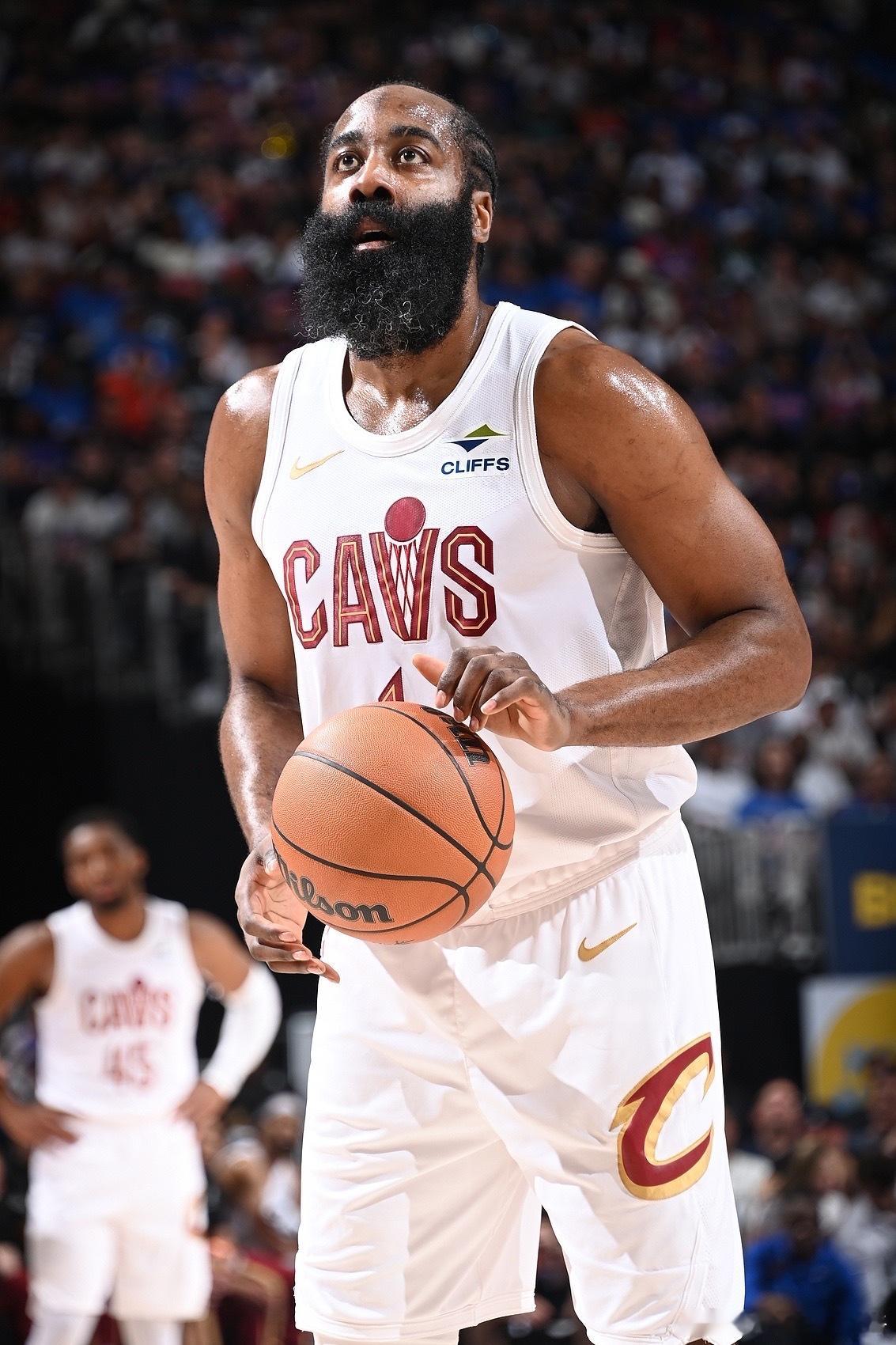 哈登骑士库明加NBA转会第二土豪线哈登续约陷入拉锯战！骑士最多只给2年保障，库明