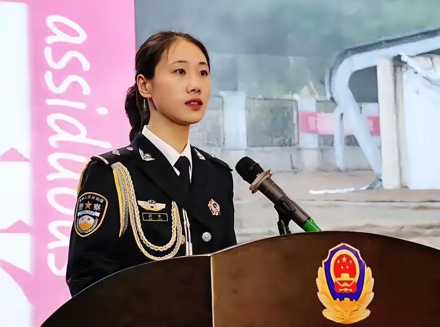 郭青，1993年出生，山东青岛人。2017年入警，现任湖南衡阳市公安局特巡警支队