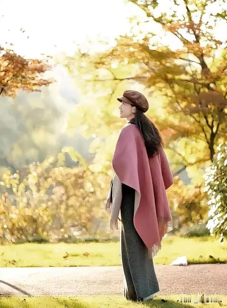 人啊，不论那个年龄段，尤其是女人，都要记住，女人最大的靠山，不是漂亮的脸蛋，也不