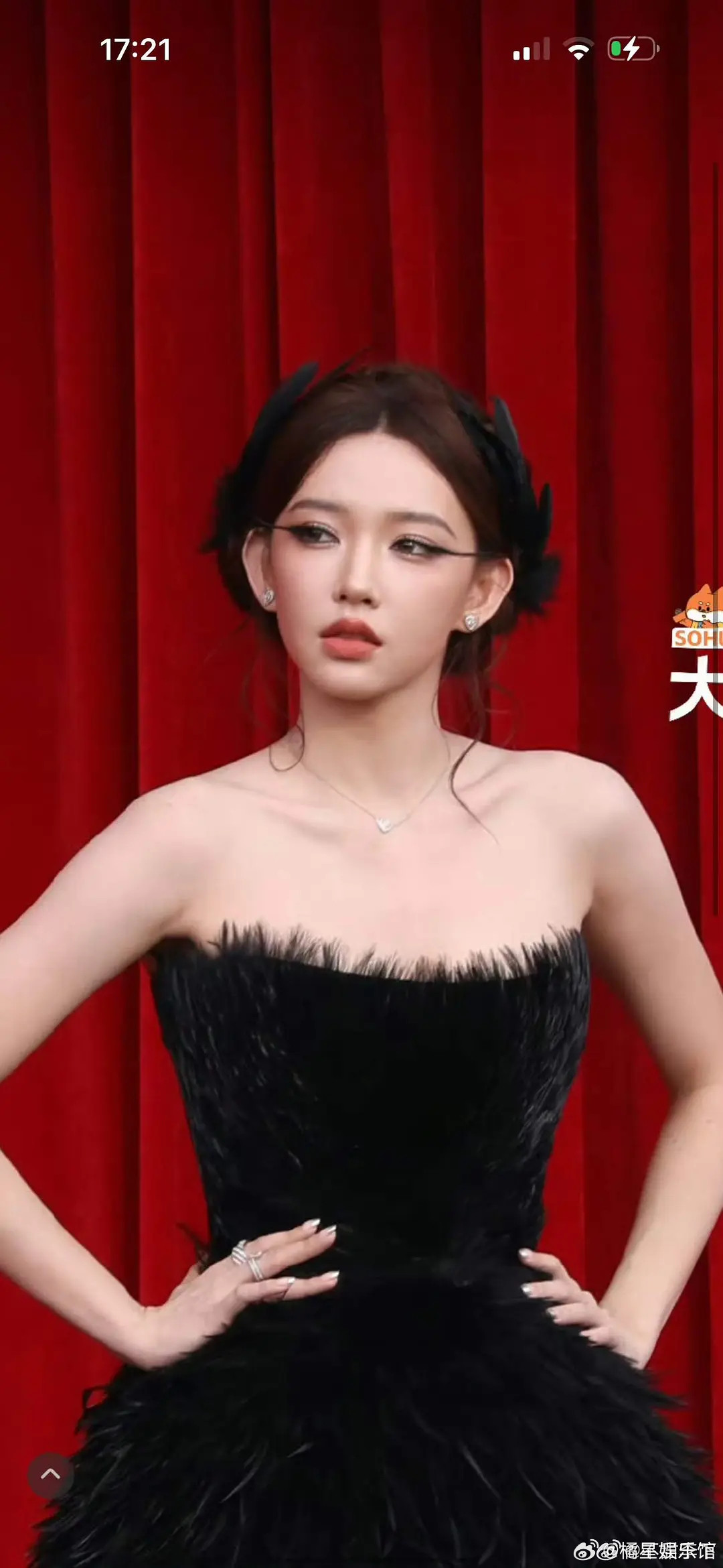 这发睫毛，发型师真的不会笑吗​​​