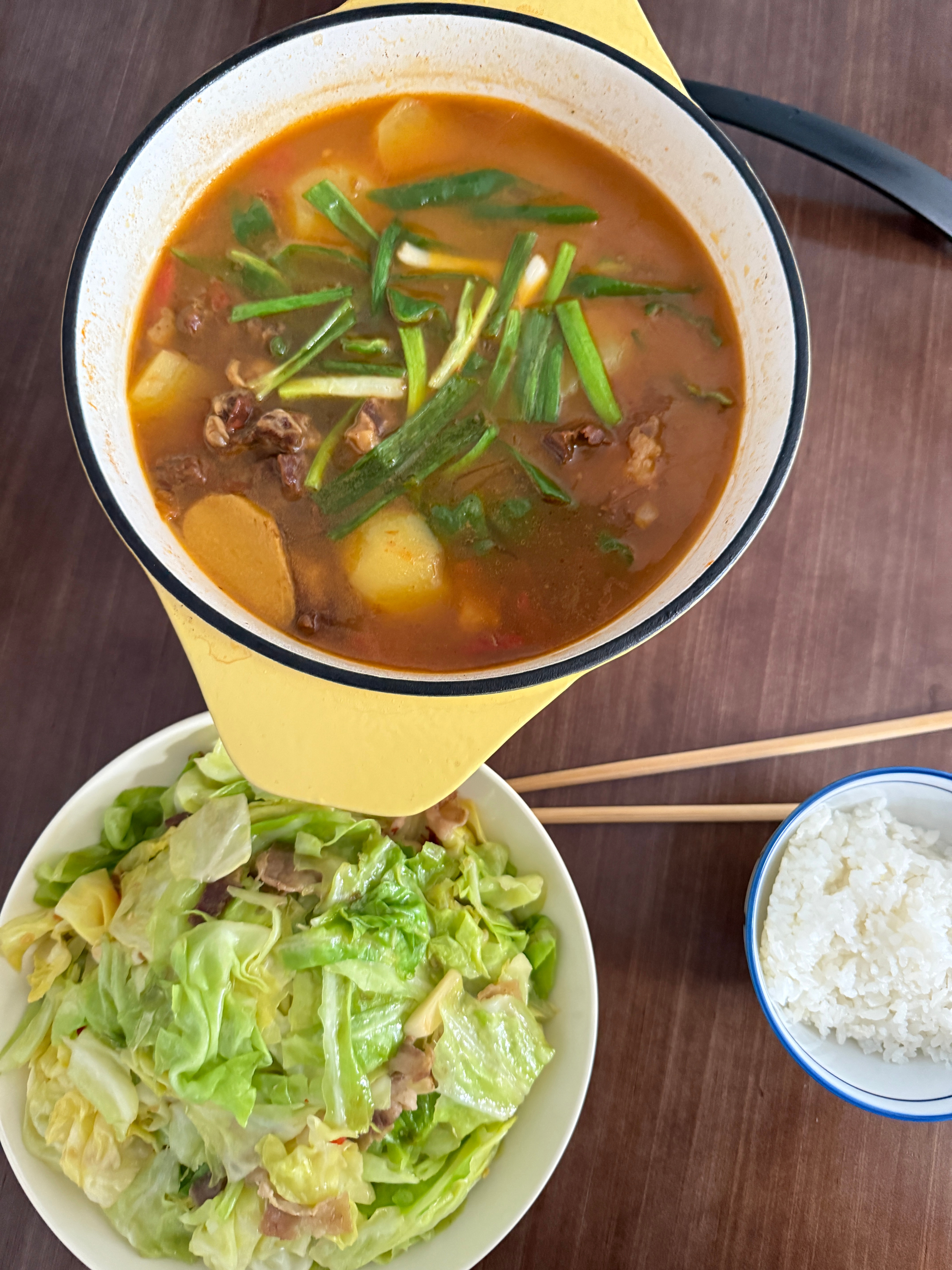 一些妈妈做的家常菜！这个点发大家应该不馋吧！今天小卷长胖了吗