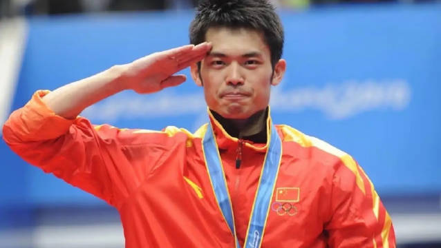 从林一轮到双圈全满贯，林丹用实力定义羽坛永远的神