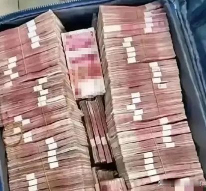啥是洗钱？有人买彩票中了800万大奖，扣完税到手本该640万，结果突然有
